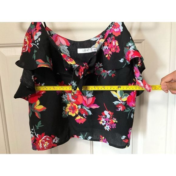 Lush Floral ☀️ Cold Shoulder Ruffle Flow Crop Top Blouse Size Medium - Picture 8 of 8